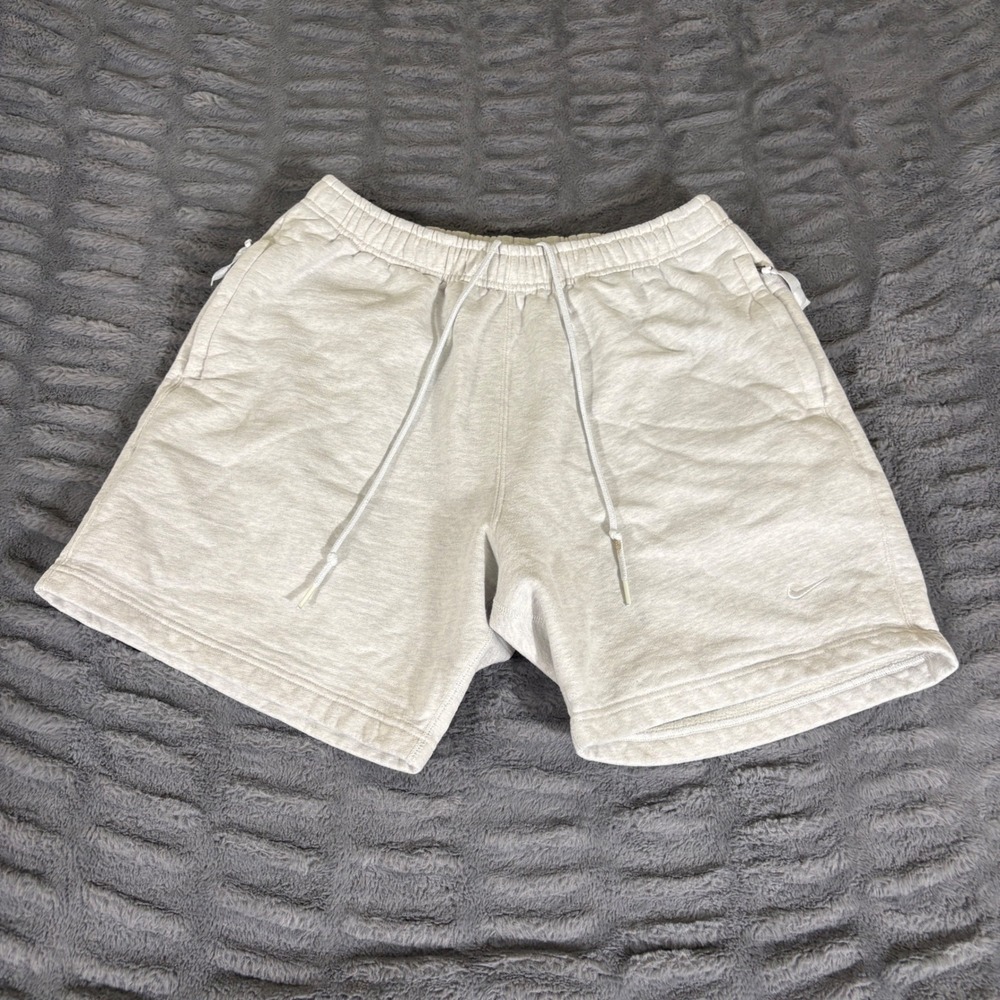 Nike Mens Sportswear Fleece Shorts Birch Heather Grey FN3325-051 Size Small